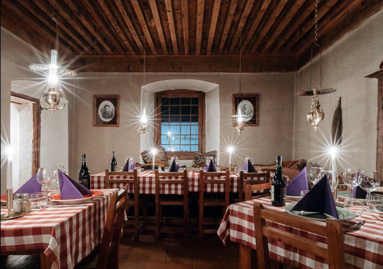 לה סאל-לס-אלפ Langley Hotel La Vieille Ferme מראה חיצוני תמונה